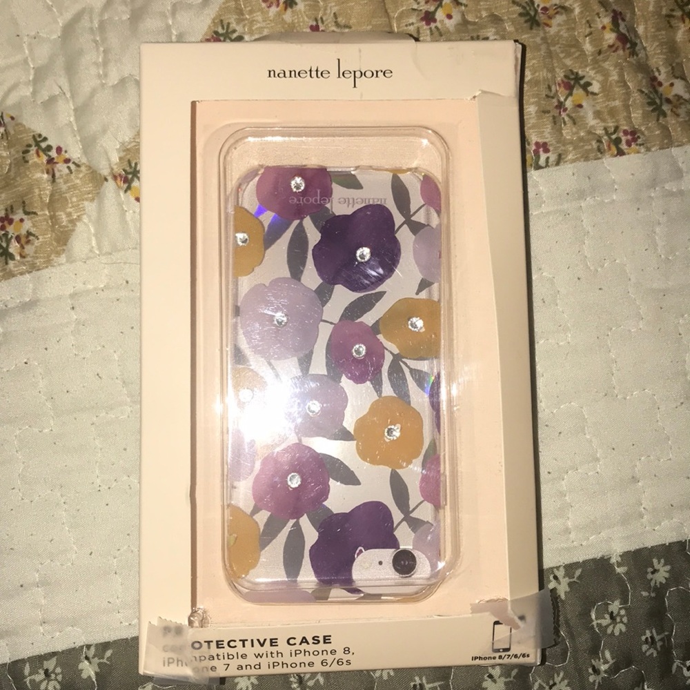 NWT Nanette Lepore Flower iPhone 6/6s, 7,8 Case